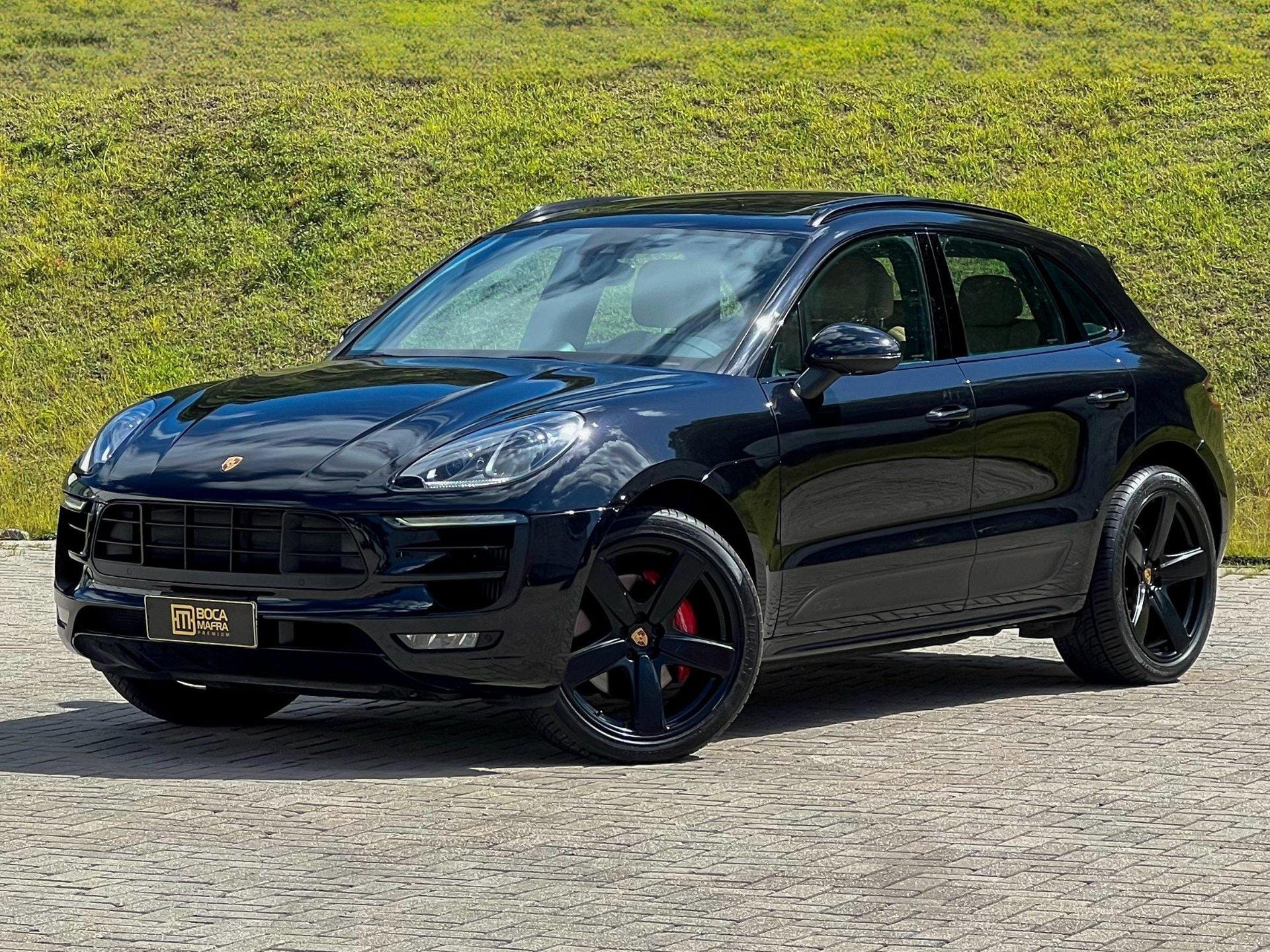 Porsche Macan GTS 3.0 Bi-Turbo 360cv na cor Preto em Brusque / SC - 40328