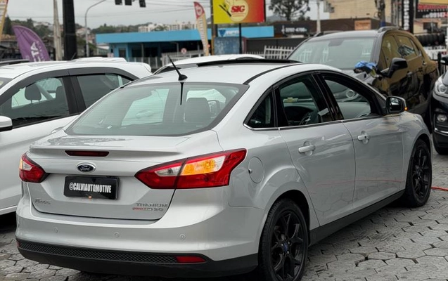 imagem-https://www.socarrao.com.br/sc-vehicle-images-prod/4032875/1790095006233-69436ab2adc9e4624.jpg
