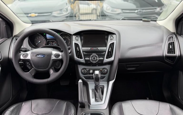 imagem-https://www.socarrao.com.br/sc-vehicle-images-prod/4032875/1790095006247-69436ab2add61d3cf.jpg