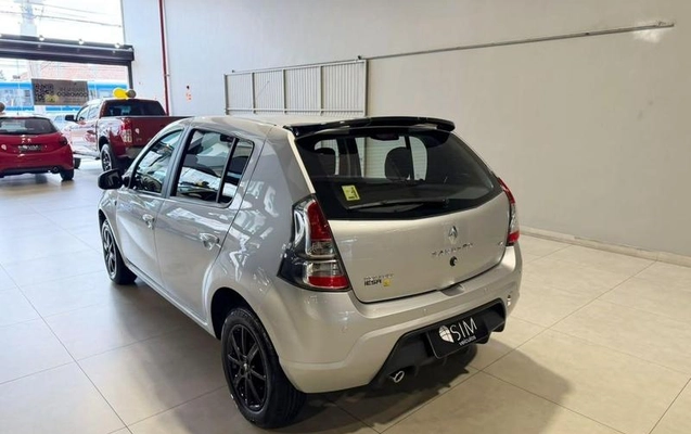 imagem-https://www.socarrao.com.br/sc-vehicle-images-prod/4033588/1790256887818-8466476_12_B_0bf8d05ec4.jpeg