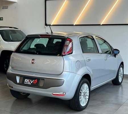 imagem-https://www.socarrao.com.br/sc-vehicle-images-prod/4033589/1790096829147-8471249_18_B_387cebdb3a.jpeg