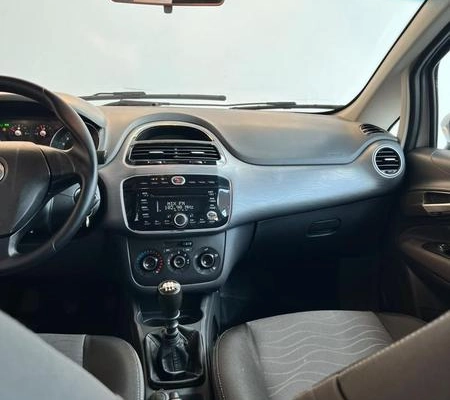imagem-https://www.socarrao.com.br/sc-vehicle-images-prod/4033589/1790096829159-8471249_10_B_9e238d31ae.jpeg
