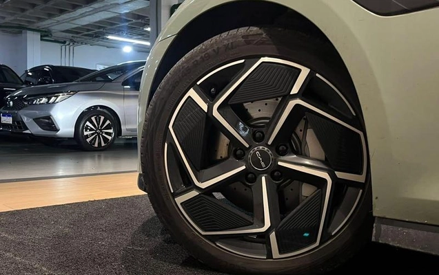 imagem-https://www.socarrao.com.br/sc-vehicle-images-prod/4033633/1790188523088-8501329_7_B_0a1514f314.jpeg