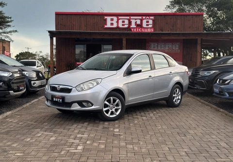 Fiat Grand Siena 2015 Prata — foto 1 de 3