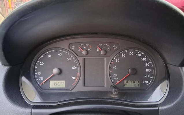 imagem-https://www.socarrao.com.br/sc-vehicle-images-prod/4033683/1790788011506-8493220_14_B_097f238486.jpeg