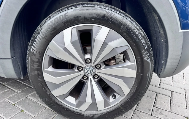 imagem-https://www.socarrao.com.br/sc-vehicle-images-prod/4033754/1790097262618-f30e77a0-0bf3-49e4-8bf9-98bc6f73faf0.jpg