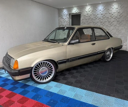 Chevrolet Chevette 1987 Amarelo — foto 1 de 3