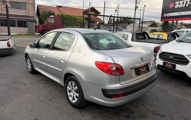 imagem-https://www.socarrao.com.br/sc-vehicle-images-prod/4034008/1790101558526-8308337_3_B_19474b5fa6.jpeg