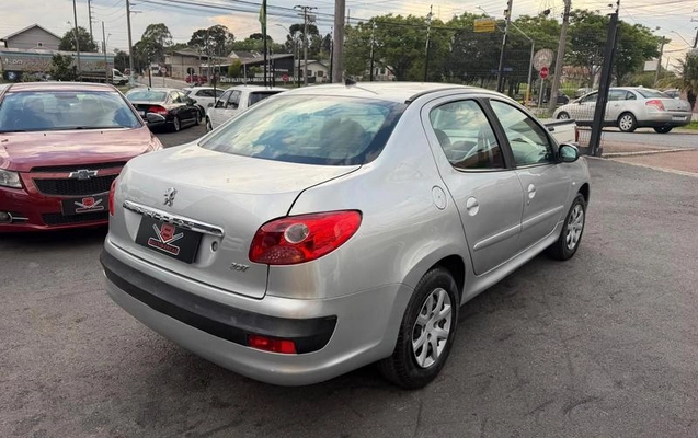 imagem-https://www.socarrao.com.br/sc-vehicle-images-prod/4034008/1790101558530-8308337_5_B_54e99b18c9.jpeg