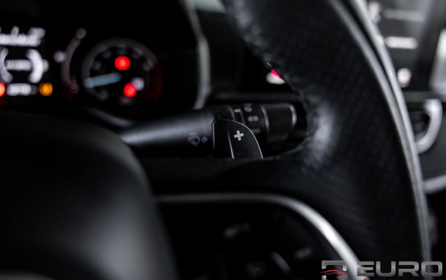 imagem-https://www.socarrao.com.br/sc-vehicle-images-prod/4034092/1790255762266-8ee0b7f353b4447abc1585f5976509dd_1790254301926.jpg