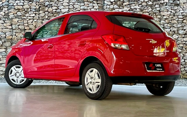 imagem-https://www.socarrao.com.br/sc-vehicle-images-prod/4034094/1790098050416-MTljYzVjNDItYmQ4NC00NzZlLTk1ODUtY2RlZWE4YmQ3ZjEwLmpwZw.jpg