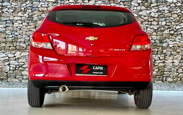 imagem-https://www.socarrao.com.br/sc-vehicle-images-prod/4034094/1790098051000-NTMwMmY2ODQtMDJjYy00YTVjLWJhYWMtMTYyZWRkNDdiMWU5LmpwZw.jpg