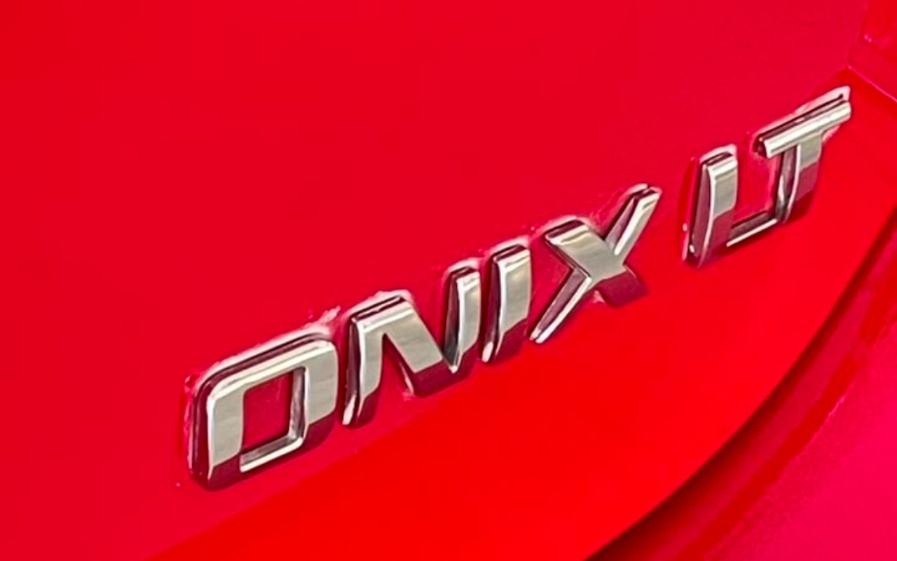 imagem-https://www.socarrao.com.br/sc-vehicle-images-prod/4034094/1790098051661-YTVjNmE2YzYtYmVlOS00NWQ2LThkYWQtZmJlNmFmNThhZjI1LkpQRw.JPG