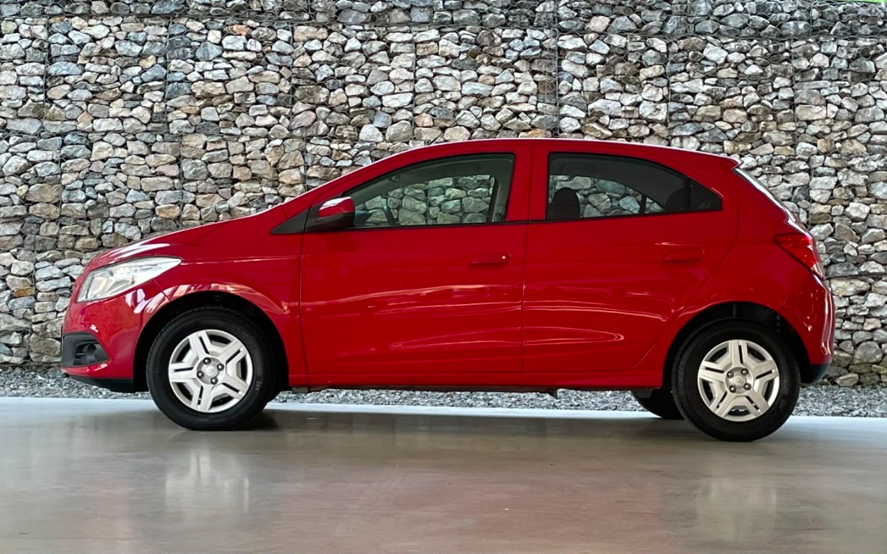 imagem-https://www.socarrao.com.br/sc-vehicle-images-prod/4034094/1790098051957-YzJhNjk0MTEtM2IzOC00NzFmLWFkOTAtMDRiODEyNWY1N2YwLkpQRw.JPG