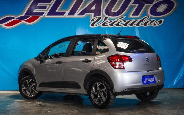 imagem-https://www.socarrao.com.br/sc-vehicle-images-prod/4034157/1790098165902-8424790_7_B_d5d6d669ed.jpeg