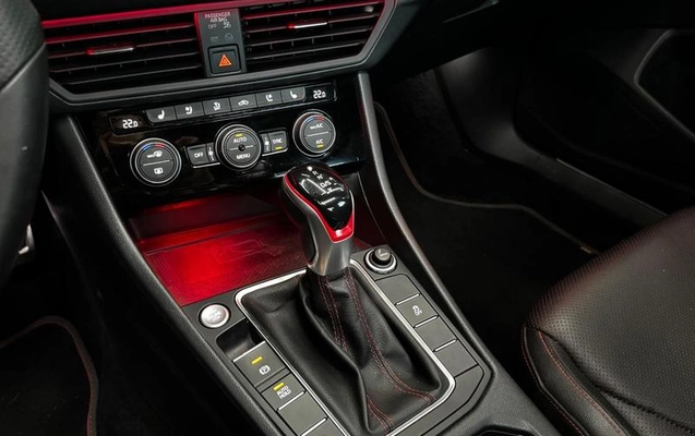 imagem-https://www.socarrao.com.br/sc-vehicle-images-prod/4034161/1790433516746-8498885_7_B_a2c51d591d.jpeg
