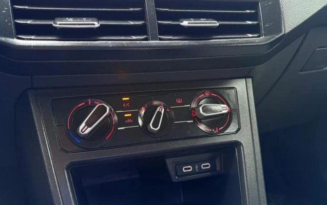 imagem-https://www.socarrao.com.br/sc-vehicle-images-prod/4034174/1790098196122-ODQ5MTU2M18xMV9CX2FlMGY4OGE4NTAuanBlZw.jpeg