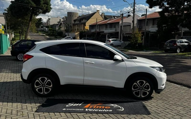 imagem-https://www.socarrao.com.br/sc-vehicle-images-prod/4034314/1790098537177-8302199_5_B_dd167e3ca7.jpeg