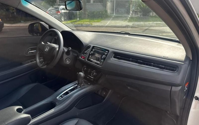 imagem-https://www.socarrao.com.br/sc-vehicle-images-prod/4034314/1790098537178-8302199_7_B_4650258af0.jpeg