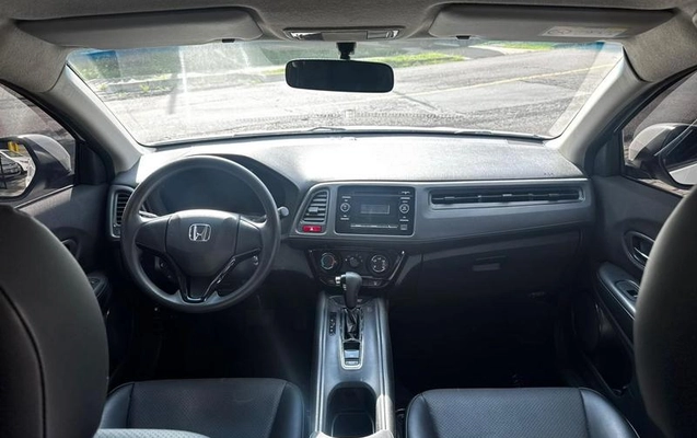 imagem-https://www.socarrao.com.br/sc-vehicle-images-prod/4034314/1790098537187-8302199_13_B_029a5d0076.jpeg