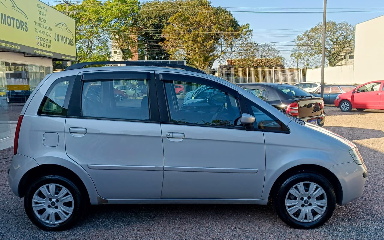 imagem-https://www.socarrao.com.br/sc-vehicle-images-prod/4034334/1790098556145-ZGZkYzc3NzQtMmQ0OC00YzhlLWExNjItZTAwZTZjNDJkZjhjLmpwZw.jpg