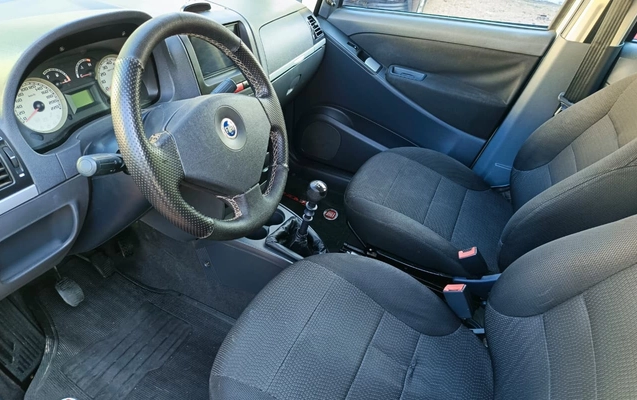 imagem-https://www.socarrao.com.br/sc-vehicle-images-prod/4034334/1790098556375-OTI3OWE5YzItZjc5NS00YmQ2LWExM2MtOTk3ZmQ5ODY0NGNkLmpwZw.jpg