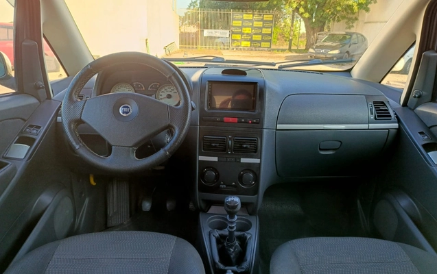 imagem-https://www.socarrao.com.br/sc-vehicle-images-prod/4034334/1790098556586-YTFmNjhhMjAtYjc2OS00ZjMxLWIwMzktY2ZjMGU5ZDgwOTNjLmpwZw.jpg