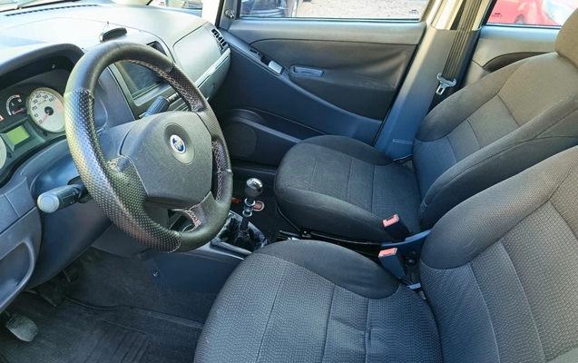 imagem-https://www.socarrao.com.br/sc-vehicle-images-prod/4034334/1790098557174-MjFjNTIxOGEtMjJmNS00ZjNmLWE2NjgtM2QzYzVhYjFhZWUzLmpwZw.jpg