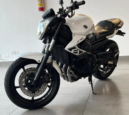 imagem-https://www.socarrao.com.br/sc-vehicle-images-prod/4034421/1790594959871-8492530_12_B_bf74096831.jpeg