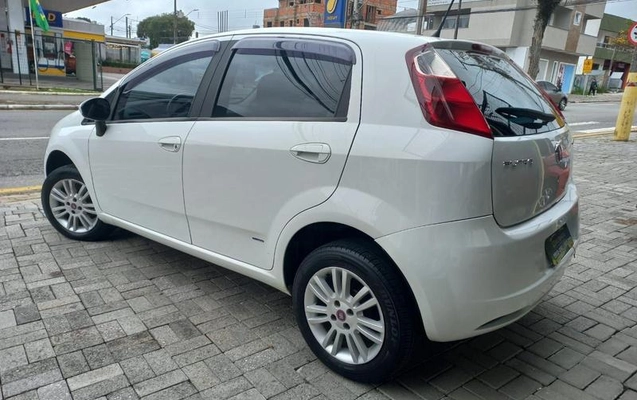 imagem-https://www.socarrao.com.br/sc-vehicle-images-prod/4034449/1790111037737-8493371_11_B_664243e534.jpeg