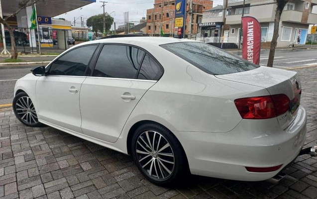 imagem-https://www.socarrao.com.br/sc-vehicle-images-prod/4034450/1790098717928-8494427_4_B_1883ef12fc.jpeg