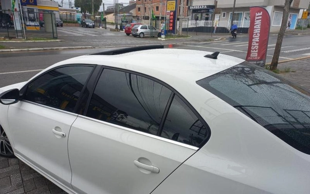 imagem-https://www.socarrao.com.br/sc-vehicle-images-prod/4034450/1790098717930-8494427_8_B_aaf6ebff70.jpeg