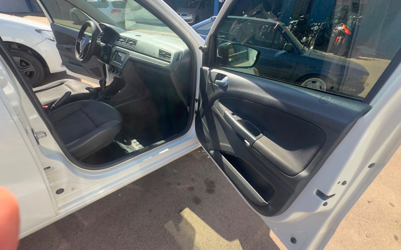 imagem-https://www.socarrao.com.br/sc-vehicle-images-prod/4034489/1790098780728-ZWI0YjYyN2MtYWJlNi00MGU5LWFiMGQtODIxYjk2NjllYzUyLmpwZWc.jpeg