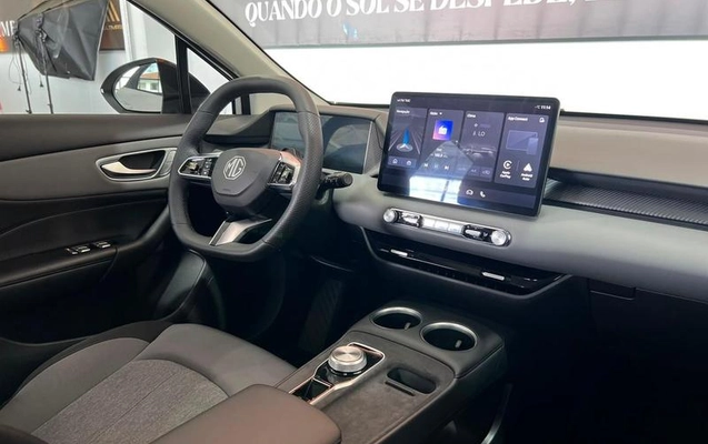 imagem-https://www.socarrao.com.br/sc-vehicle-images-prod/4034556/1792362366219-8346911_14_B_d451a96841.jpeg
