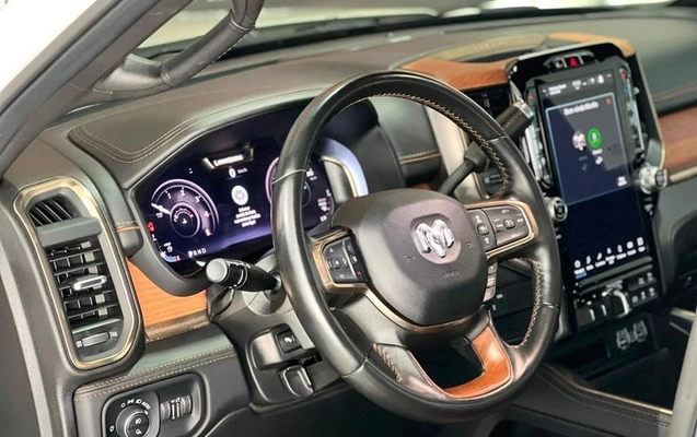 imagem-https://www.socarrao.com.br/sc-vehicle-images-prod/4034603/1791224734764-8416086_9_B_d23805b51a.jpeg