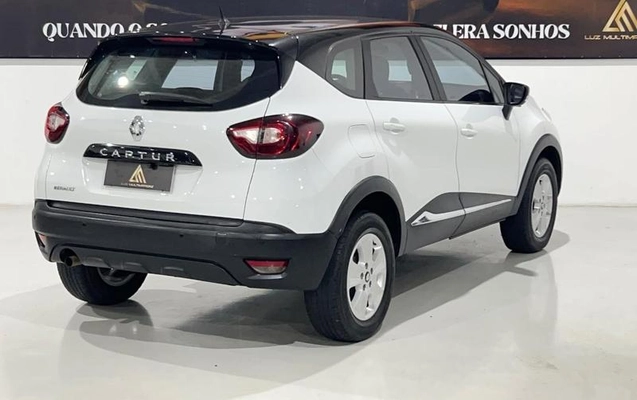 imagem-https://www.socarrao.com.br/sc-vehicle-images-prod/4034606/1790099082787-8454766_9_B_88f0c3f831.jpeg