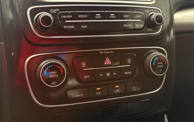 imagem-https://www.socarrao.com.br/sc-vehicle-images-prod/4034663/1790099122835-ODQ5MzY2NF8xM19CX2NkZmE1NWJjYjQuanBlZw.jpeg