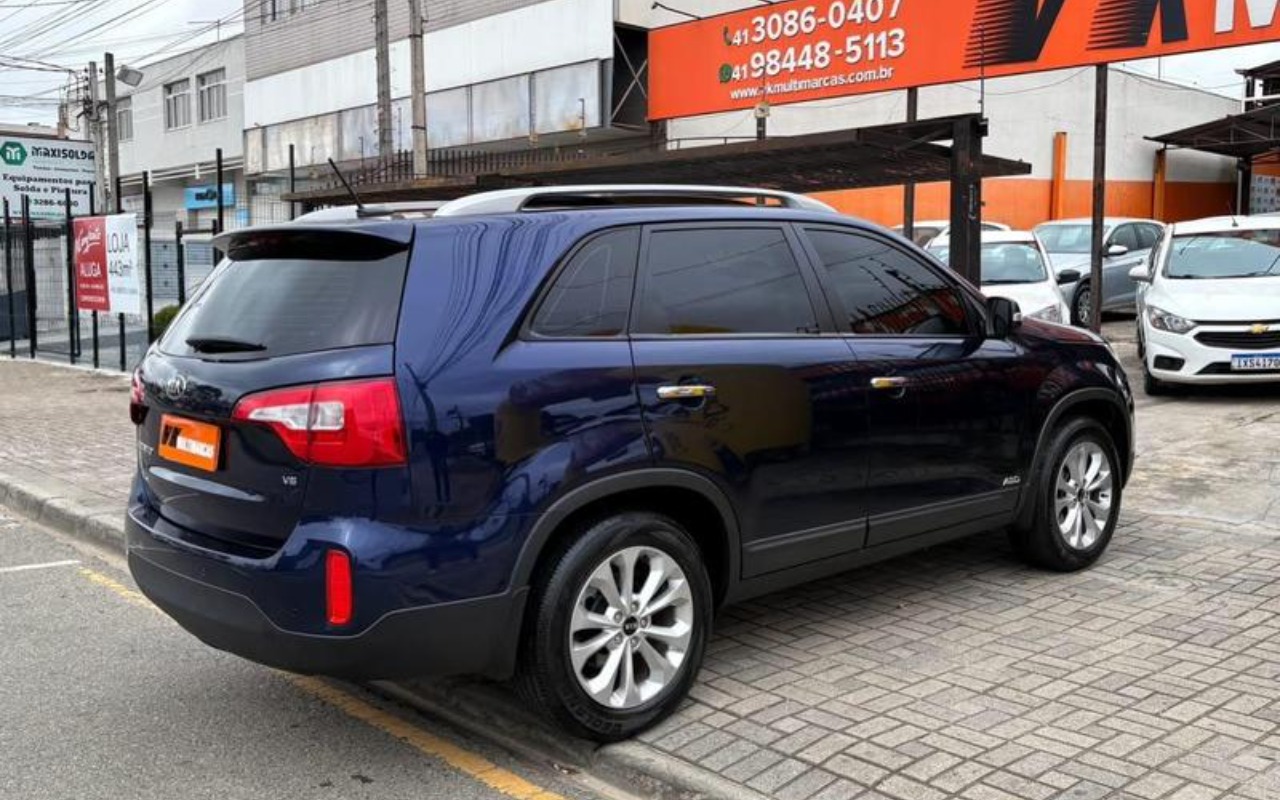 imagem-https://www.socarrao.com.br/sc-vehicle-images-prod/4034663/1790099123449-ODQ5MzY2NF8xNl9CXzlhOTZkZmUyZWMuanBlZw.jpeg