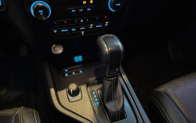 imagem-https://www.socarrao.com.br/sc-vehicle-images-prod/4034721/1790099502078-8501673_8_B_1bbc0769b7.jpeg