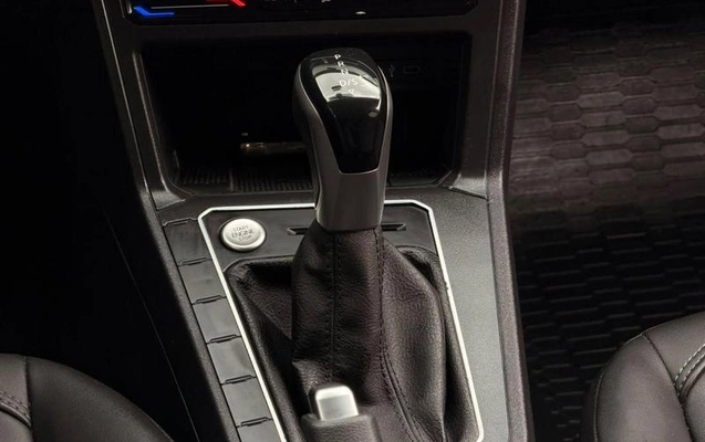 imagem-https://www.socarrao.com.br/sc-vehicle-images-prod/4034787/1790099385668-8500857_7_B_60196fde96.jpeg