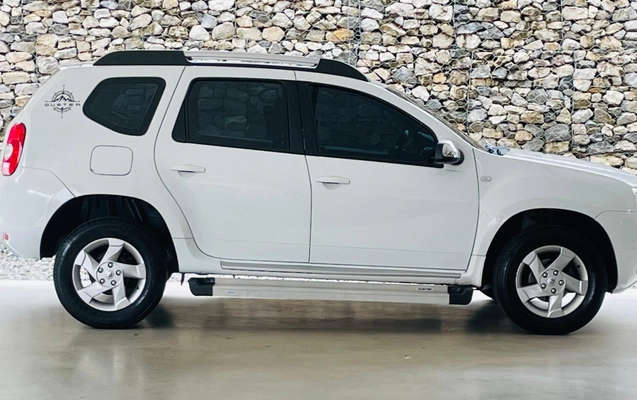imagem-https://www.socarrao.com.br/sc-vehicle-images-prod/4034951/1790099667407-OWE4ZThhMmQtOGY5MS00MTVjLWFhMmMtZGUyYWRjODNkNTk3LkpQRw.JPG