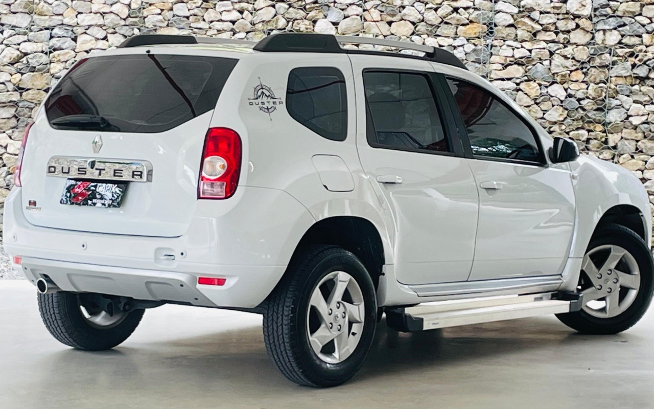 imagem-https://www.socarrao.com.br/sc-vehicle-images-prod/4034951/1790099667941-OGVmMWMxYzUtNDk4Yi00YzAzLWJkNTQtOTZmZmE3MWM2ZjlmLkpQRw.JPG