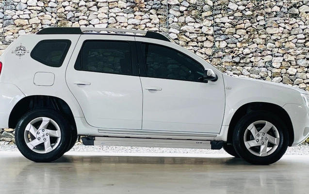 imagem-https://www.socarrao.com.br/sc-vehicle-images-prod/4034951/1790099668328-ODYzNjNlOTEtZWVjYy00NjAwLTk2YTQtYjY2NDVlZTc4N2E4LkpQRw.JPG