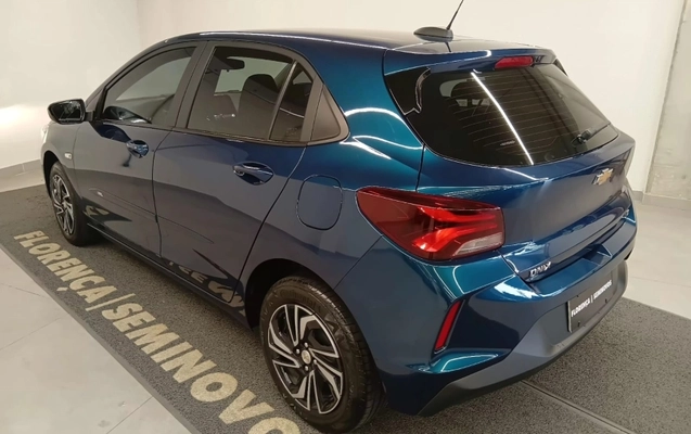imagem-https://www.socarrao.com.br/sc-vehicle-images-prod/4035018/1790099877043-lJe4ylS5x25uobv1va77dgE1JkOPaklw.jpg