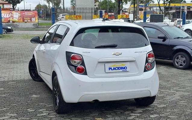 imagem-https://www.socarrao.com.br/sc-vehicle-images-prod/4035091/1790100329101-8494473_3_B_1c8dc9930c.jpeg