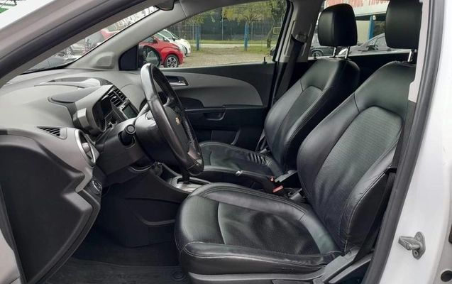 imagem-https://www.socarrao.com.br/sc-vehicle-images-prod/4035091/1790100329118-8494473_12_B_6d6f523ac8.jpeg