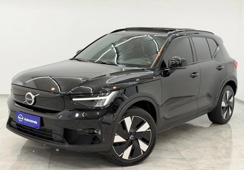 Volvo XC40 2024 Preto — foto 1 de 3