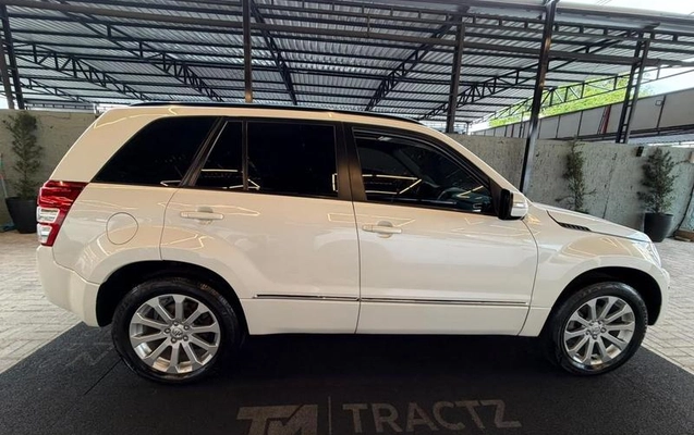 imagem-https://www.socarrao.com.br/sc-vehicle-images-prod/4035165/1790100145236-8498310_8_B_932d43b12d.jpeg