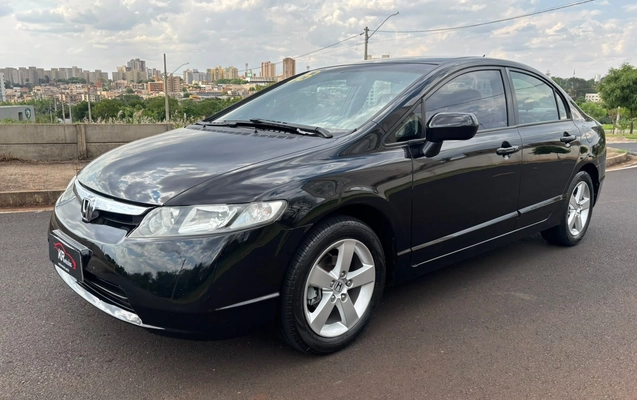 imagem-https://www.socarrao.com.br/sc-vehicle-images-prod/4035383/1790100682740-6fed35de98404629b6dbdbc86d273c1e_1790014948516.jpg