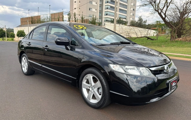 imagem-https://www.socarrao.com.br/sc-vehicle-images-prod/4035383/1790100682743-cd4f5f6931e34f2bb5656f09667e5f31_1790014948528.jpg